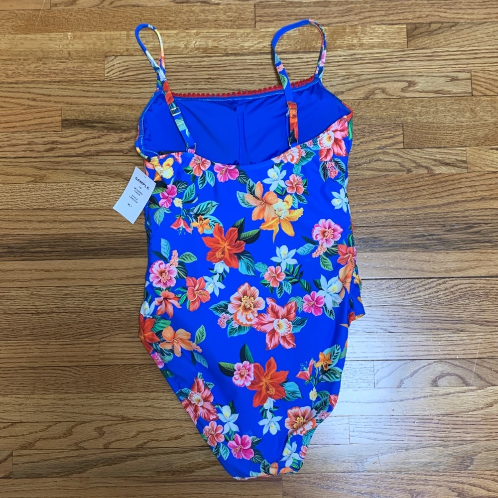 La Blanca swimsuit - blue one piece with floral print, size 6 bathing suit - Picture 2 of 8